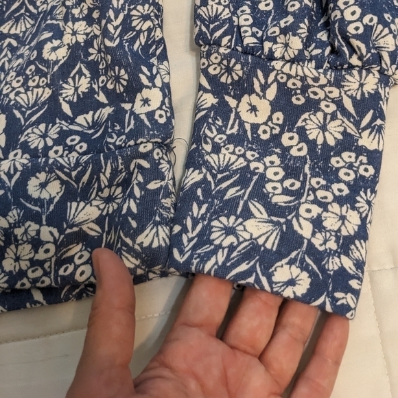 LC Lauren Conrad square neck with puffy sleeves sweatshirt type top size Medium - Picture 8 of 8